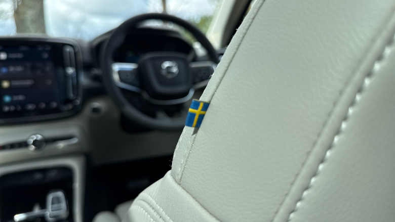 Volvo XC40 2.0 B3P Ultra Dark 5dr Auto Petrol Estate